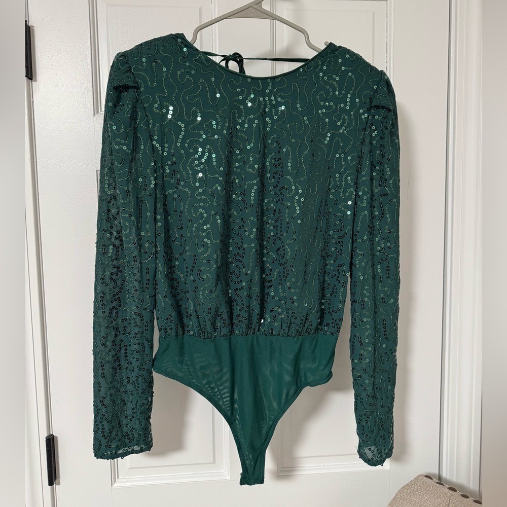 Lush Emerald Green Sequin Long Sleeve Wrap Bodysuit NWT Small